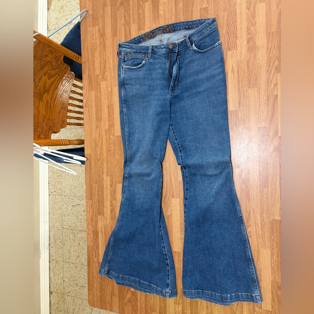 Wrangler Blue Flare Women's Jeans